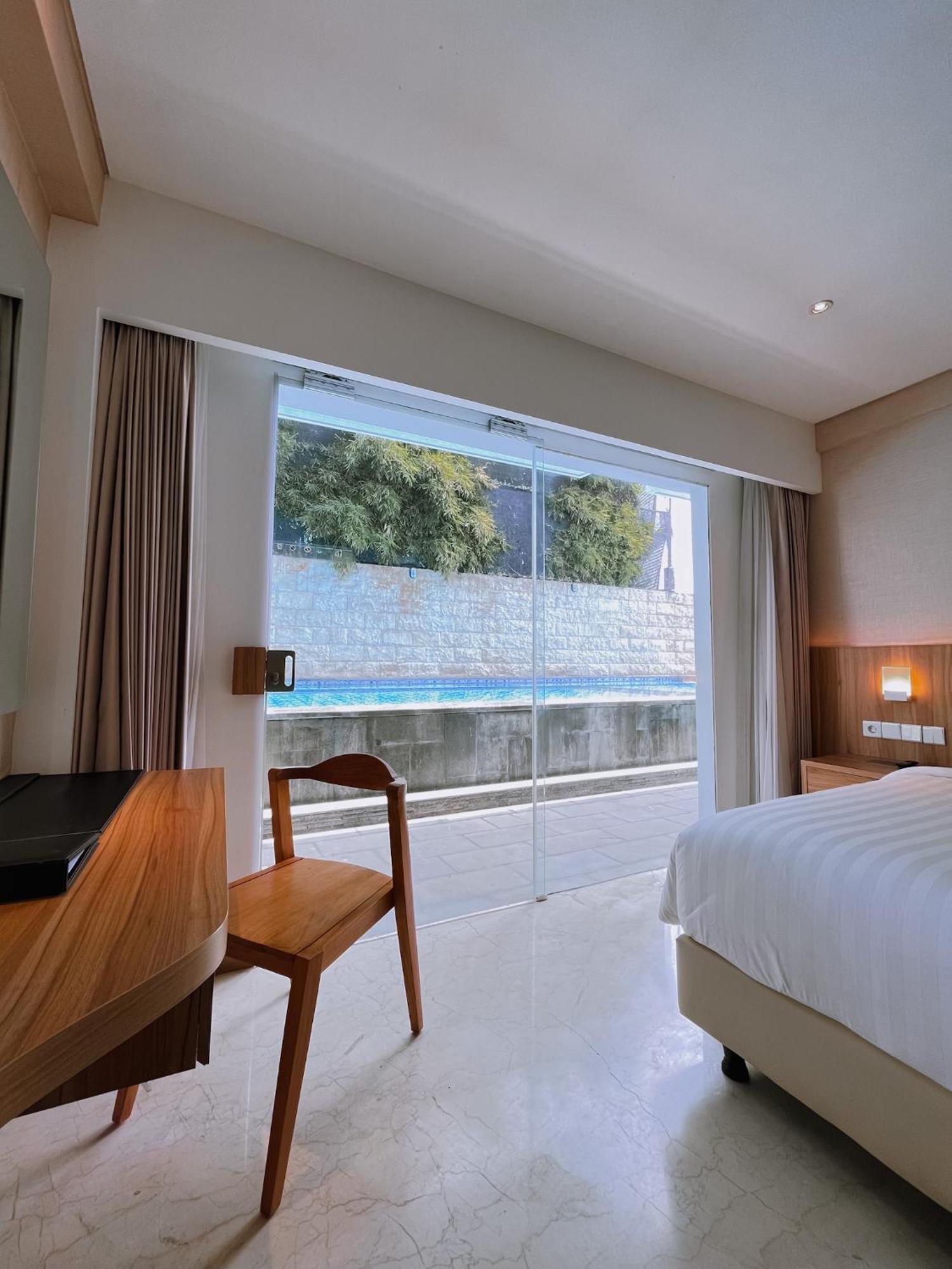 The Capital Hotel And Resort Seminyak Buitenkant foto