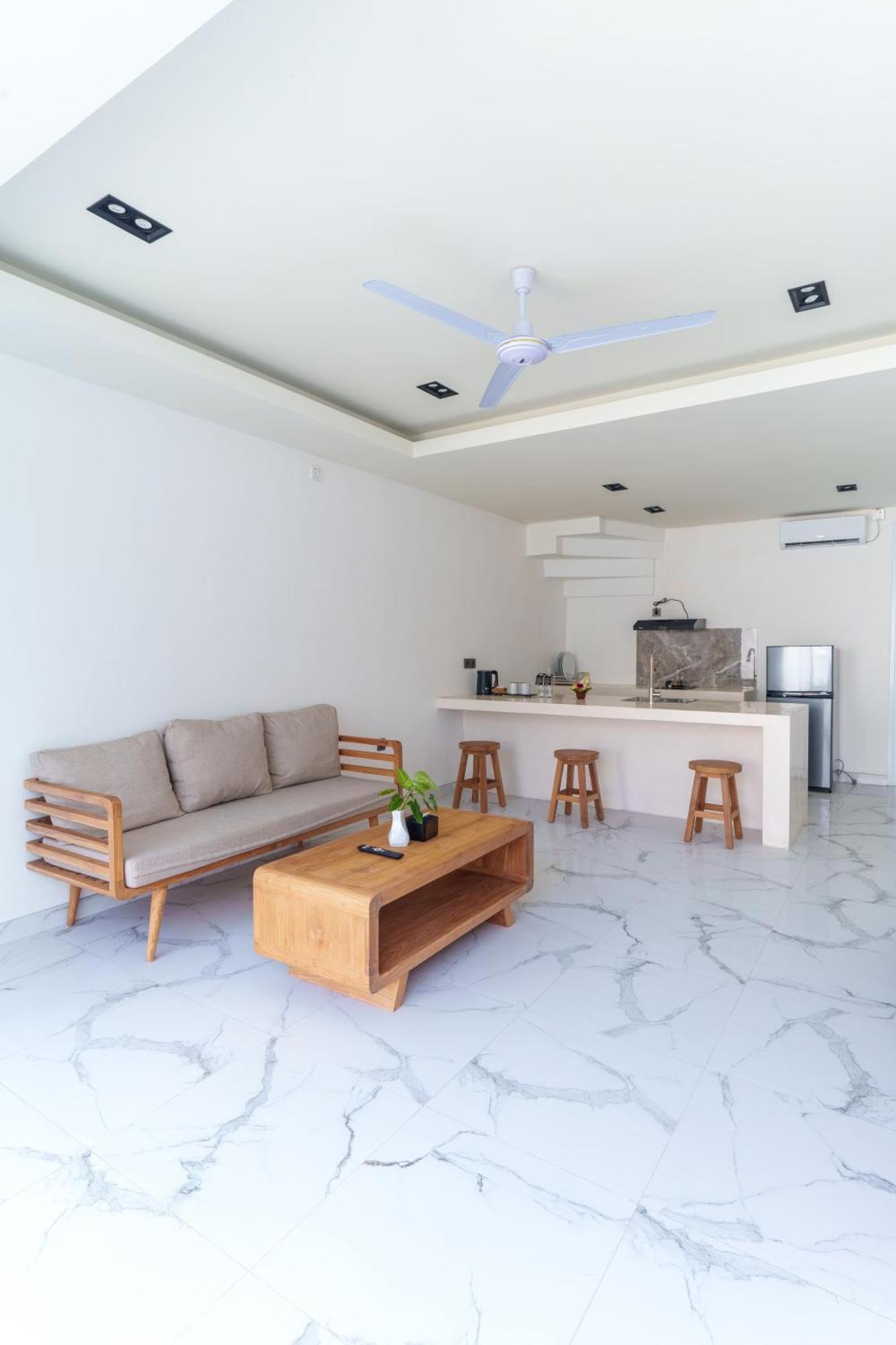 The Capital Hotel And Resort Seminyak Buitenkant foto